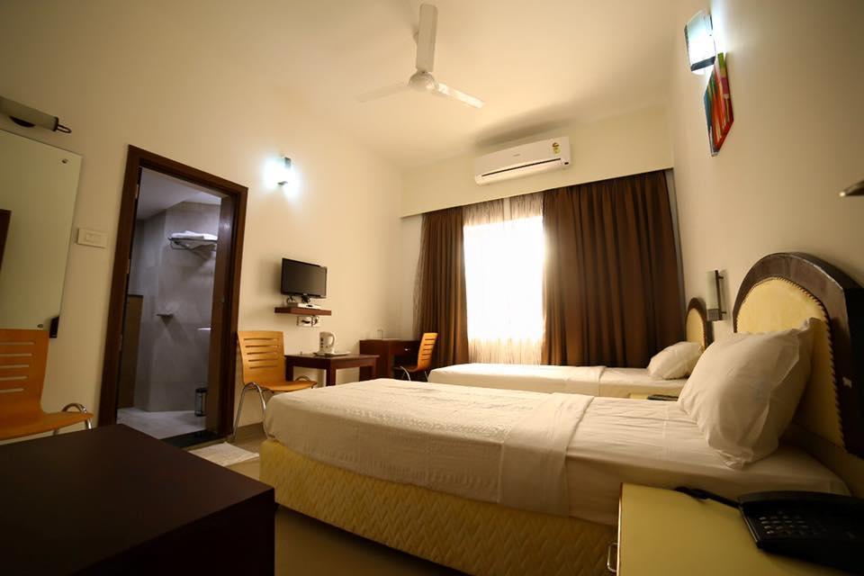 Hotel Captain Fisher Kochi Екстериор снимка