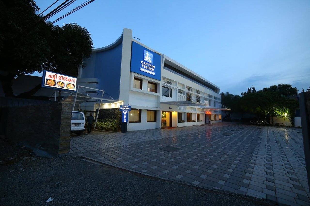 Hotel Captain Fisher Kochi Екстериор снимка
